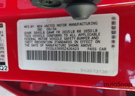 2005 Pontiac Vibe из США, поврежденный, VIN 5Y2SL63895Z426423